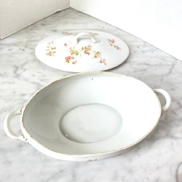 Antique Victoria Austria Serving Bowl 10" Oval Covered Fine China Floral - Picture 10 of 12